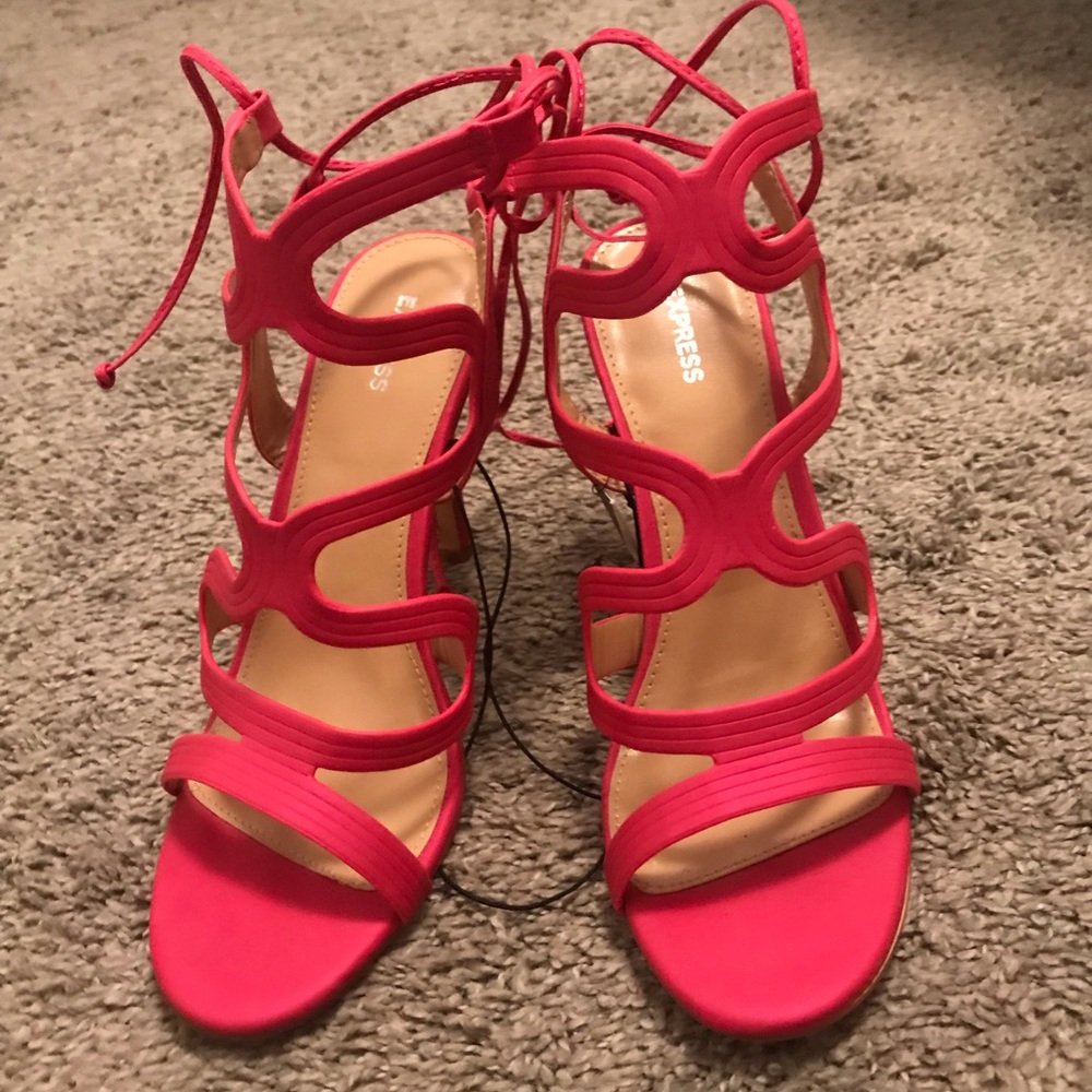 Hot summer heels!  Tags on.